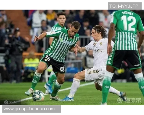 卡纳莱斯回忆皇马岁月:孤独与泪水交织的崩溃时光 卡纳莱斯回忆皇马岁月:孤独与泪水交织的崩溃时光