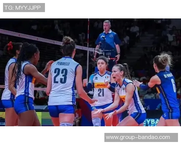 克里斯坦特坚定信心意大利全力备战明年三月世预赛 克里斯坦特坚定信心意大利全力备战明年三月世预赛