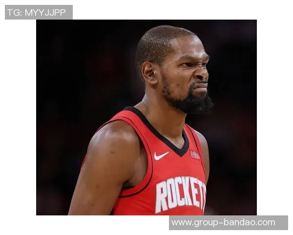 火箭备战雷霆杜兰特申京贾巴里同框训练照引发球迷热议 火箭备战雷霆杜兰特申京贾巴里同框训练照引发球迷热议