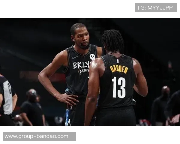 韦尔全能表现助力球队10投7中三分命中率高达50贡献16分13板4前场板