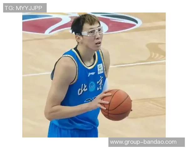 周琦22分钟内高效表现9中7砍下15分9板正负值惊人达到35